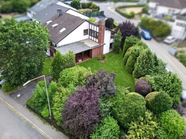 Immobilie in Gusterath - Großzügiges Wohnen mit schönem Garten - Einfamilienhaus mit Einliegerwohnung - Bild 0