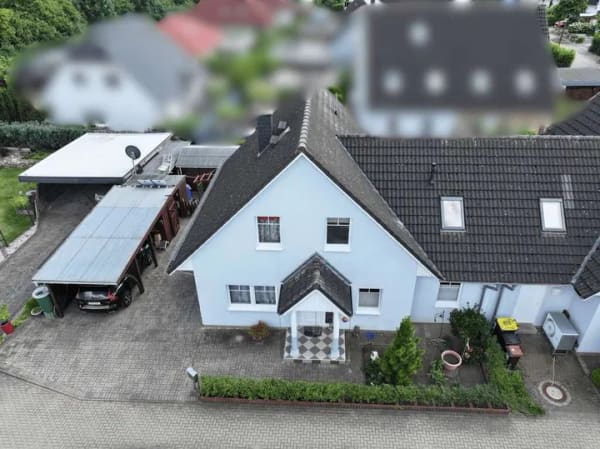 Immobilie in Delingsdorf - Familientraum: 4-Zimmer-DHH, 2 Bäder mit Sauna & überdachter Terrasse - Bild 1