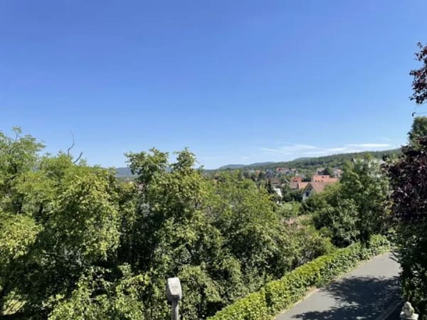 Immobilie in Henfenfeld - 3-Zimmer-Eigentumswohnung mit Balkon & Aussicht – ruhig gelegen in Henfenfeld  ohne Makler - Bild 0