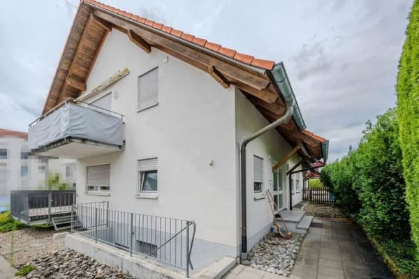 Immobilie in Burgrieden - Hell & modernisiert! Spannendes Dreifamilienhaus- selbst nutzen, vermieten oder profitieren!  - Bild 4