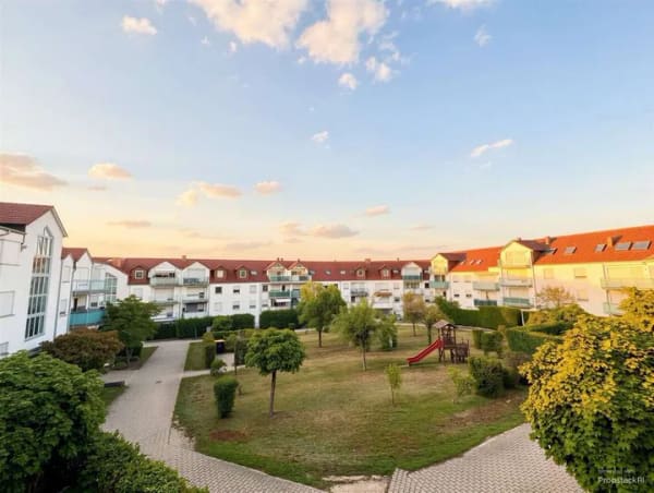 Immobilie in Diedorf - Gepflegte 2-Zimmer-Wohnung mit Balkon, ruhige Lage, Aufzug, Keller und Stellplatz - Bild 4