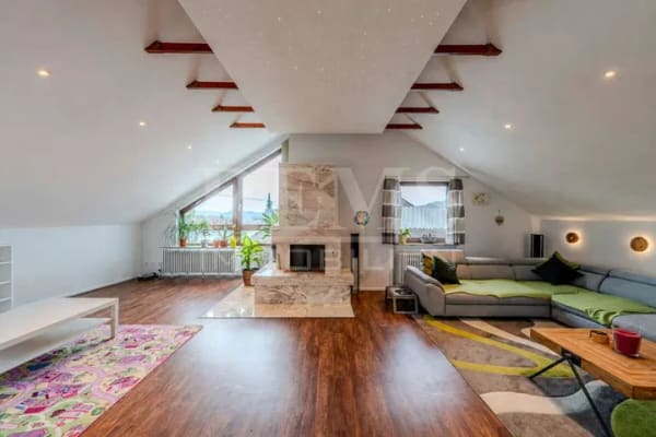 Immobilie in Plüderhausen - Großzügige 5,5-Zimmer-Dachgeschosswohnung mit Dachterrasse und Garage - Bild 1