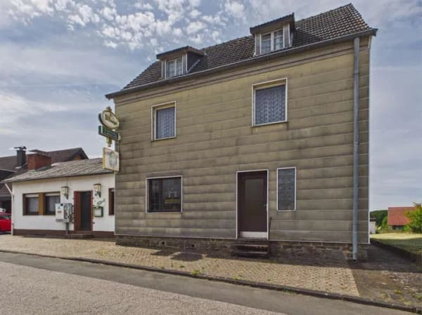 Immobilie in Bad Münstereifel - Ehemalige Gaststätte mit zusätzlichem Baugrundstück in Bad Münstereifel-Wald - Bild 1