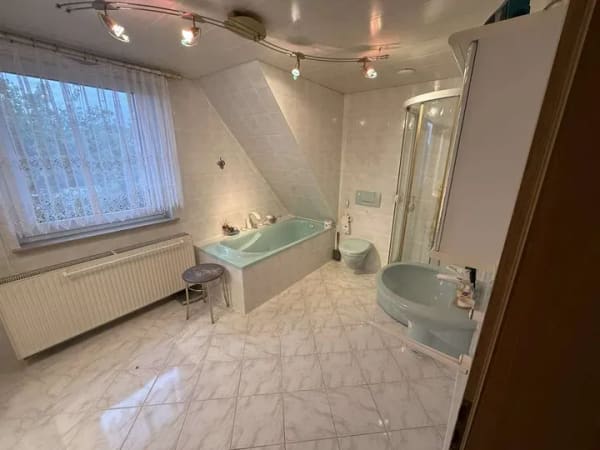 Immobilie in Brotterode-Trusetal - Einfamilienhaus mit 150 m² Wohnfläche in Brotterode-Trusetal - Bild 2