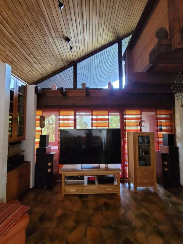 Immobilie in Kirchheim - Ausgefallene Architekur - mit Galerie, hellen Räumen und Platz für die große Familie! ELW vorhanden! - Bild 2