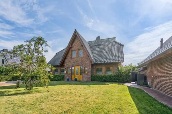 Immobilie in Blender - Hochwertiges 8-Zimmer-Einfamilienhaus auf 1.440 m² Grundstück – Energieeffizienzklasse B - Bild 2