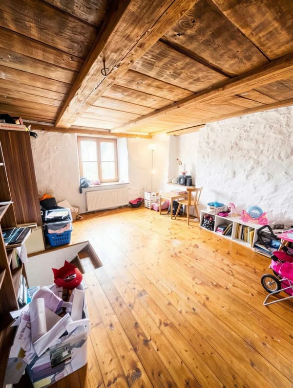 Immobilie in Hüfingen - RESERVIERT! Investieren Sie in Zukunft: Einfamilienhaus mit Potenzial in Baden-Württemberg - Bild 1