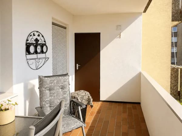 Immobilie in Fröndenberg/Ruhr - Großzügig Wohnen mit  Weitblick - 3-Zimmer-Eigentumswohnung - Bild 1