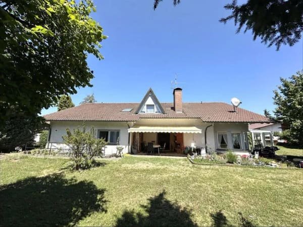 Immobilie in Rielasingen-Worblingen - Außergewöhnliches Architektenhaus mit Einliegerwohnung im Gewerbegebiet Rielasingen-Worblingen - Bild 0