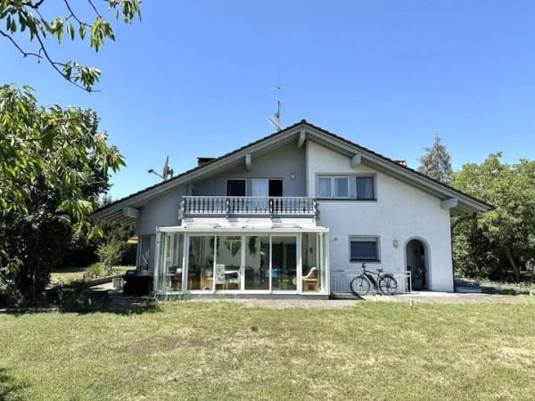 Immobilie in Rielasingen-Worblingen - Außergewöhnliches Architektenhaus mit Einliegerwohnung im Gewerbegebiet Rielasingen-Worblingen - Bild 2