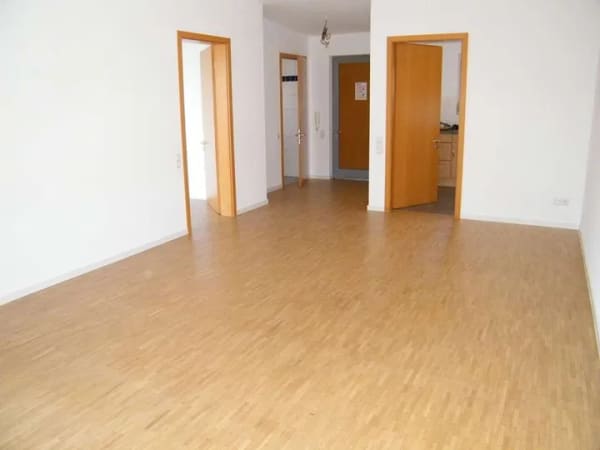 Immobilie in Erligheim - pfiffige Seniorenwohnung  in sehr guten & ruhiger Wohnlage in Erligheim - barrierefrei - Aufzug - Bild 1