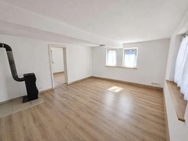 Immobilie in Wiesen - Historisches Wohnhaus mit Scheune und Entwicklungspotenzial – eine Immobilie für kreative Gestalter  - Bild 0
