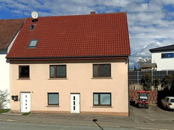 Immobilie in Mutlangen - Sie suchen Wohnungen mit einer Werkstatt (früher Tankstelle) mit Verkaufsraum und sep. Büro? Dann sind Sie hier richtig! - Bild 0