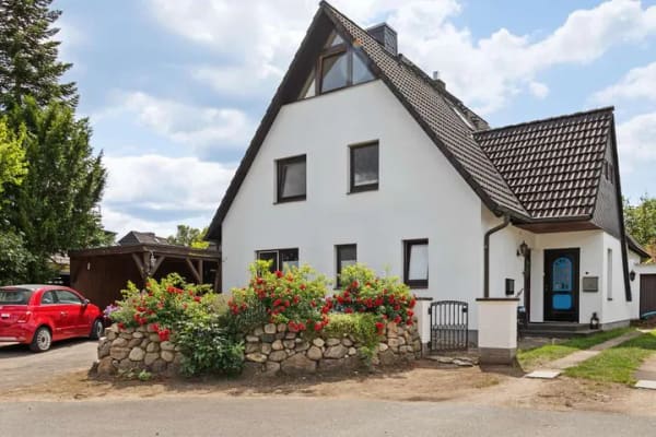 Immobilie in Trittau - Charmante Maisonettewohnung mit großzügiger Dachterrasse in ruhiger Sackgassenlage von Trittau - Bild 0