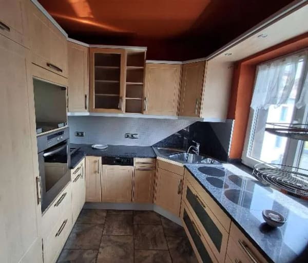 Immobilie in Zwiesel - Stadthaus mit Wohnung im OG und Gewerbefläche im EG in interessanter Stadtlage - Bild 4