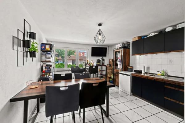 Immobilie in Engen - Wohnen mit Charakter: Charmante 2,5 Zimmer Wohnung in der historischen Altstadt von Engen - Bild 4