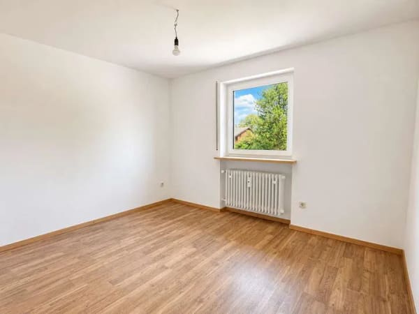 Immobilie in Wörthsee - WÖRTHSEE-ETTERSCHLAG: 2-ZIMMER-WOHNUNG MIT GARTEN & HOBBYRAUM - Bild 2