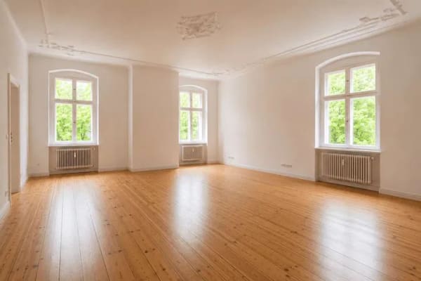 Immobilie in Luckenwalde - Wohnen mit Geschichte – Repräsentative Altbauwohnung mit vier Zimmern - Bild 0
