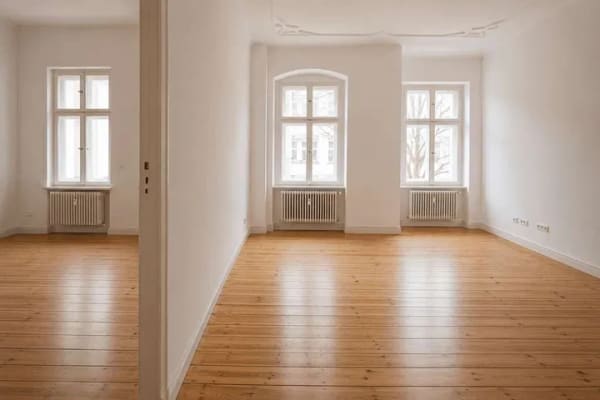 Immobilie in Luckenwalde - Wohnen mit Geschichte – Repräsentative Altbauwohnung mit vier Zimmern - Bild 1