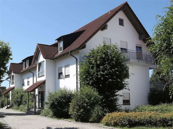 Immobilie in Geisenhausen - Attraktive, sanierte 2-Zimmer Erdgeschosswohnung mit Terrasse - Bild 1