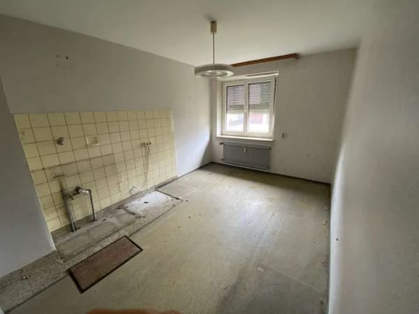 Immobilie in Mammendorf - Baugrundstück für 4-DHH's oder 8 ETW's 1120m² gr. SW-Grundstück mit Altbestand, Mammendorf S3 - Bild 3