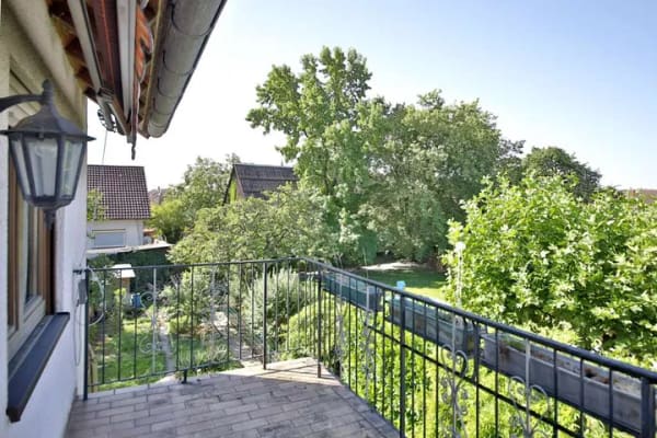 Immobilie in Rheinmünster - Investoren und große Familien aufgepasst: 2 Wohnungen in 3-Familien-Haus mit herrlich großem Garten - Bild 3
