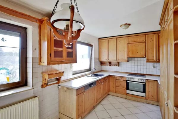 Immobilie in Rheinmünster - Investoren und große Familien aufgepasst: 2 Wohnungen in 3-Familien-Haus mit herrlich großem Garten - Bild 4