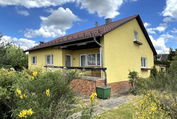 Immobilie in Eggolsheim - Wohnen auf einer Ebene!
Einfamilienhaus in Eggolsheim - Bild 0