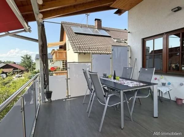 Immobilie in Salem - Wohnen wie im Doppelhaus! Sehr großzügiges 5-Zimmer-Haus/Wohnung mit sehr großem Balkon! - Bild 2