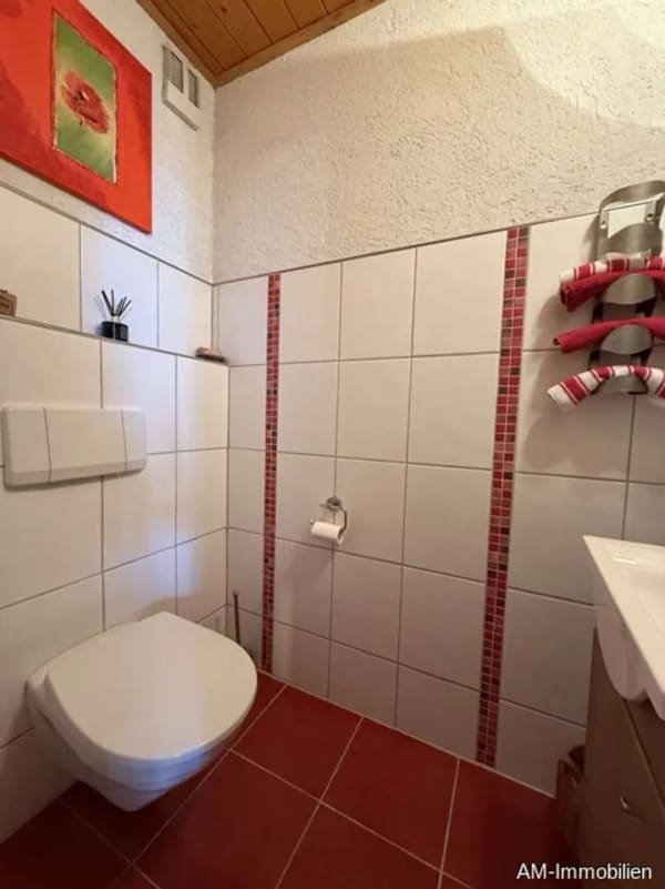 Immobilie in Salem - Wohnen wie im Doppelhaus! Sehr großzügiges 5-Zimmer-Haus/Wohnung mit sehr großem Balkon! - Bild 4