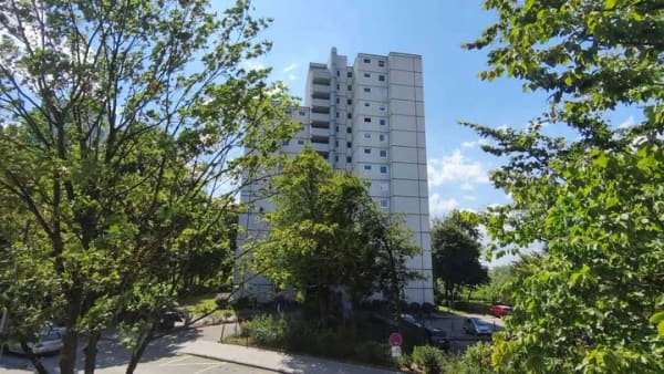 Immobilie in Uetersen - Gepflegte 1-Zimmer-Eigentumswohnung mit Loggia und Weitblick im 13. Obergeschoss - Bild 0
