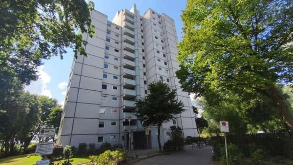 Immobilie in Uetersen - Gepflegte 1-Zimmer-Eigentumswohnung mit Loggia und Weitblick im 13. Obergeschoss - Bild 4