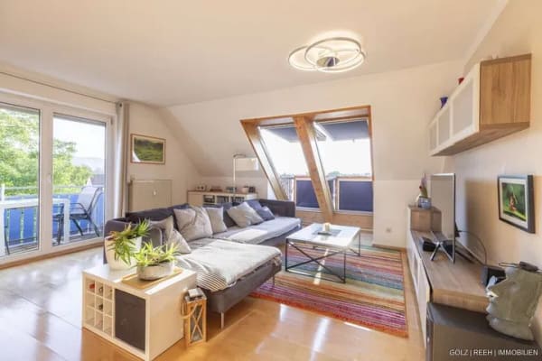 Immobilie in Bad Boll - Traumhafte Aussichten im neuen Zuhause! 
2,5 Zi. DG-Wohnung in Bad Boll zu verkaufen - Bild 0
