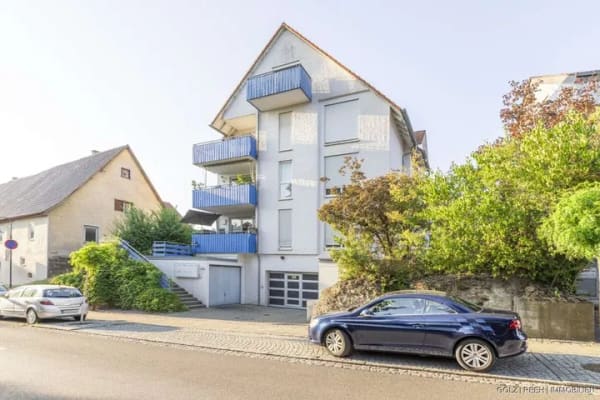 Immobilie in Bad Boll - Traumhafte Aussichten im neuen Zuhause! 
2,5 Zi. DG-Wohnung in Bad Boll zu verkaufen - Bild 1
