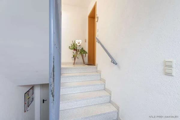 Immobilie in Bad Boll - Traumhafte Aussichten im neuen Zuhause! 
2,5 Zi. DG-Wohnung in Bad Boll zu verkaufen - Bild 4