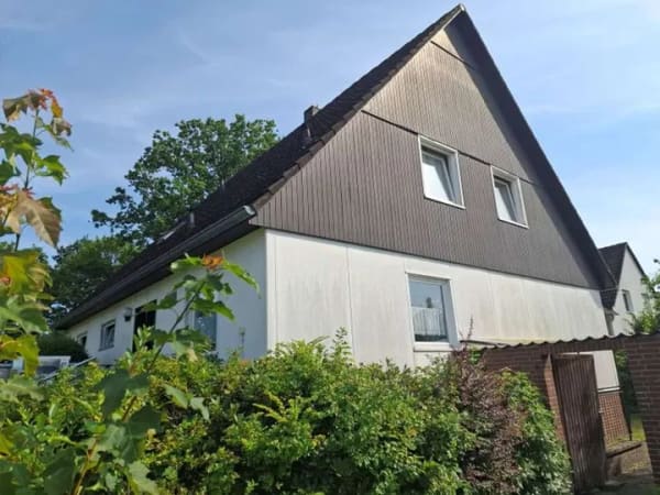 Immobilie in Südheide - Geräumiges Wohnhaus mit Vollkeller und Garage - Bild 1