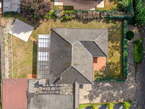 Immobilie in Löningen - Charmanter Winkelbungalow in begehrter Siedlungslage – umfangreich saniert mit Ausbaumöglichkeit - Bild 3