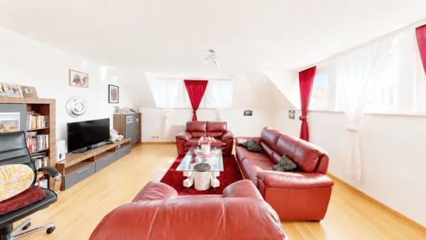 Immobilie in Hochspeyer - Maisonette am Pfälzerwald mit Gewölbekeller-Bar - Bild 0