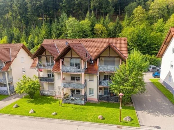Immobilie in Hornberg - *** Hornberg - Vermietetes 1-Zimmer-Apartment im Dachgeschoss! *** - Bild 2
