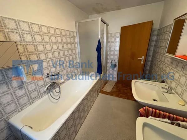Immobilie in Ehingen - Naturnahes Einfamilienhaus mit Ausbaupotenzial - Bild 3