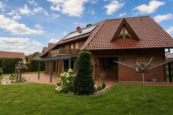 Immobilie in Rhede (Ems) - Repräsentatives Anwesen mit besonderem Charme – 254 m² Wohnfläche auf traumhaftem Grundstück - Bild 3