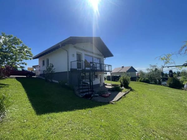 Immobilie in Grebenhain - Sehr schönes Einfamilienhaus in Herchenhain mit traumhafter Aussichtslage - Bild 1