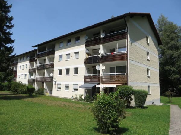 Immobilie in Kochel am See - Waldblick Sonnige 2 Zimmerwohnung 82431 Kochel am See - Bild 0