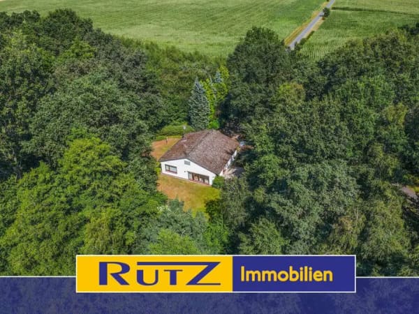 Immobilie in Colnrade - Colnrade-Beckstedt | Gepflegter Bungalow in wunderschöner Alleinlage - Bild 0