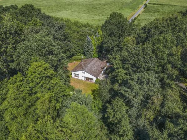 Immobilie in Colnrade - Colnrade-Beckstedt | Gepflegter Bungalow in wunderschöner Alleinlage - Bild 3