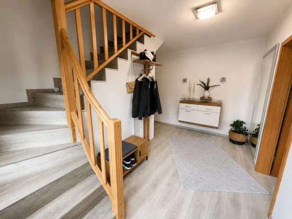 Immobilie in Berge - **Großzügiger Bungalow mit Wintergarten, Kamin & ausgebautem Obergeschoss** - Bild 2