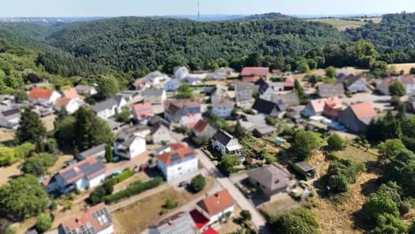 Immobilie in Trulben - +++Hochstellerhof! Gemütliches Einfamilienhaus mit Wintergarten, Südterrasse mit Panoramablick, G... - Bild 1