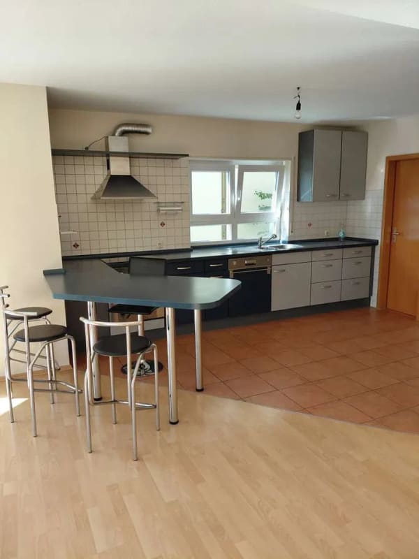 Immobilie in Angelbachtal - Lichtdurchflutete 4-Zimmer-Wohnung mit großem Wohn-Ess-Bereich, Balkon und Garage - Bild 3