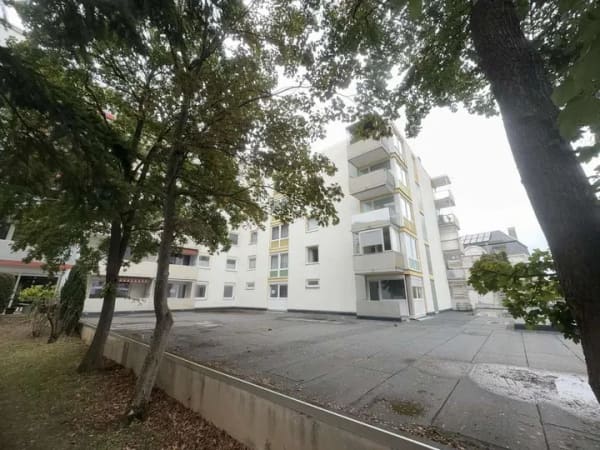 Immobilie in Bad Neuenahr-Ahrweiler - Wohnen, wo andere Urlaub machen: Apartment mit TG-Stellplatz in Bad Neuenahr - Bild 2