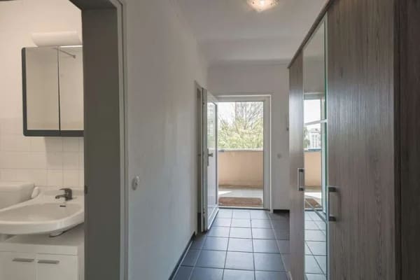 Immobilie in Wilhelmshaven - Charmante 1-Zimmer-Wohnung mit Teilmöblierung – ideal zur Kapitalanlage oder Eigennutzung - Bild 1